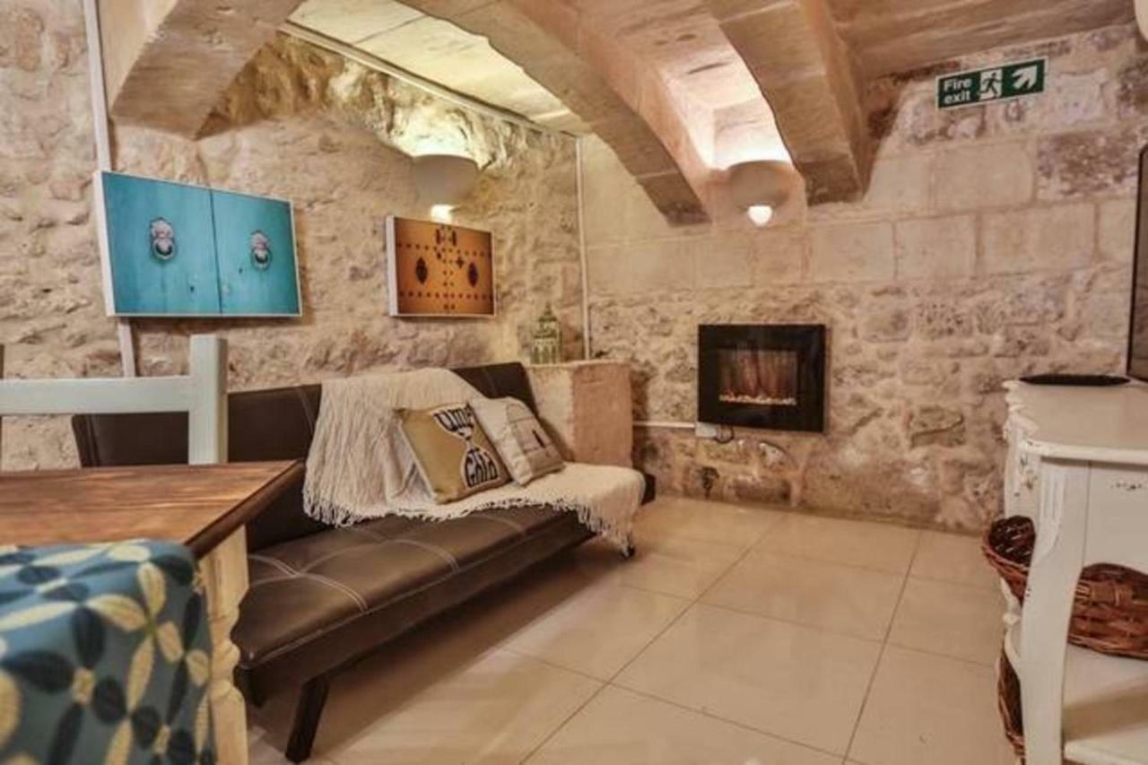 MYN Zondadari Apartment Rabat Bagian luar foto